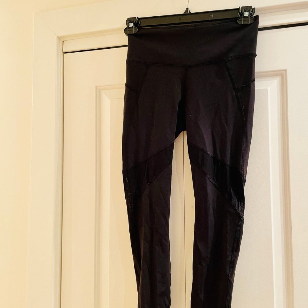 Black Athleta Leggings with Mesh Size Small